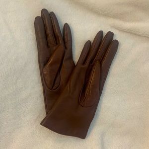 NWOT Nordstrom Cashmere lined leather gloves in Saddle